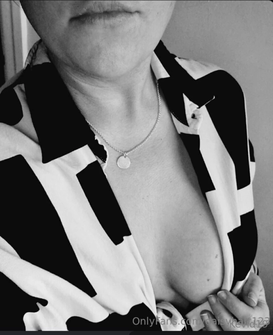 Sometimes life is better in b amp w or at least so says daisyhart123 