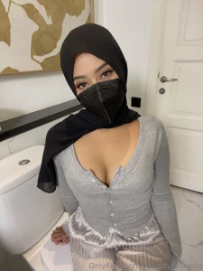 Do you wanna know how hard these tatas are