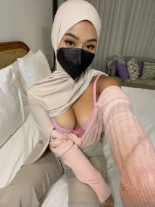 I m not wearing this for long wanna help me take it off