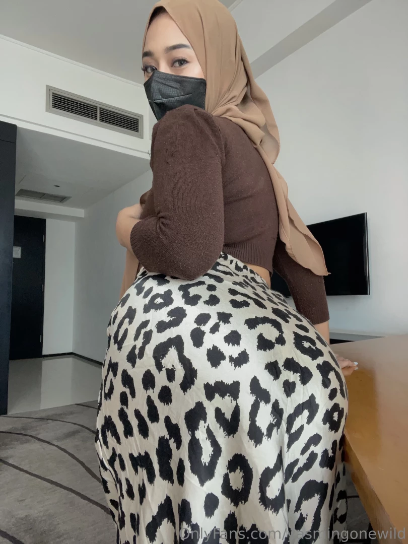 Can i have your roughest spank part 2 