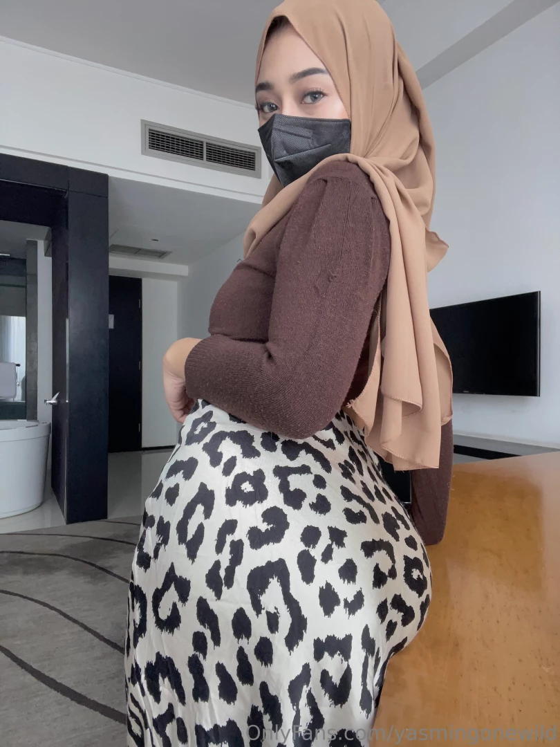 Can i have your roughest spank 