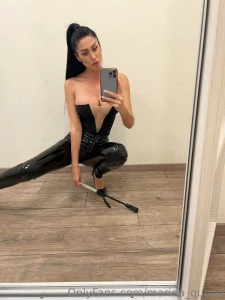 Do you like spanking or are you gonna let me spank you