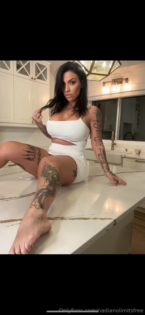 Breakfast is on the table are you hungry le petit d jeuner est pr t 