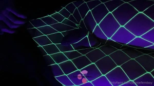 You wanna give me head while i wear these fishnets part 1