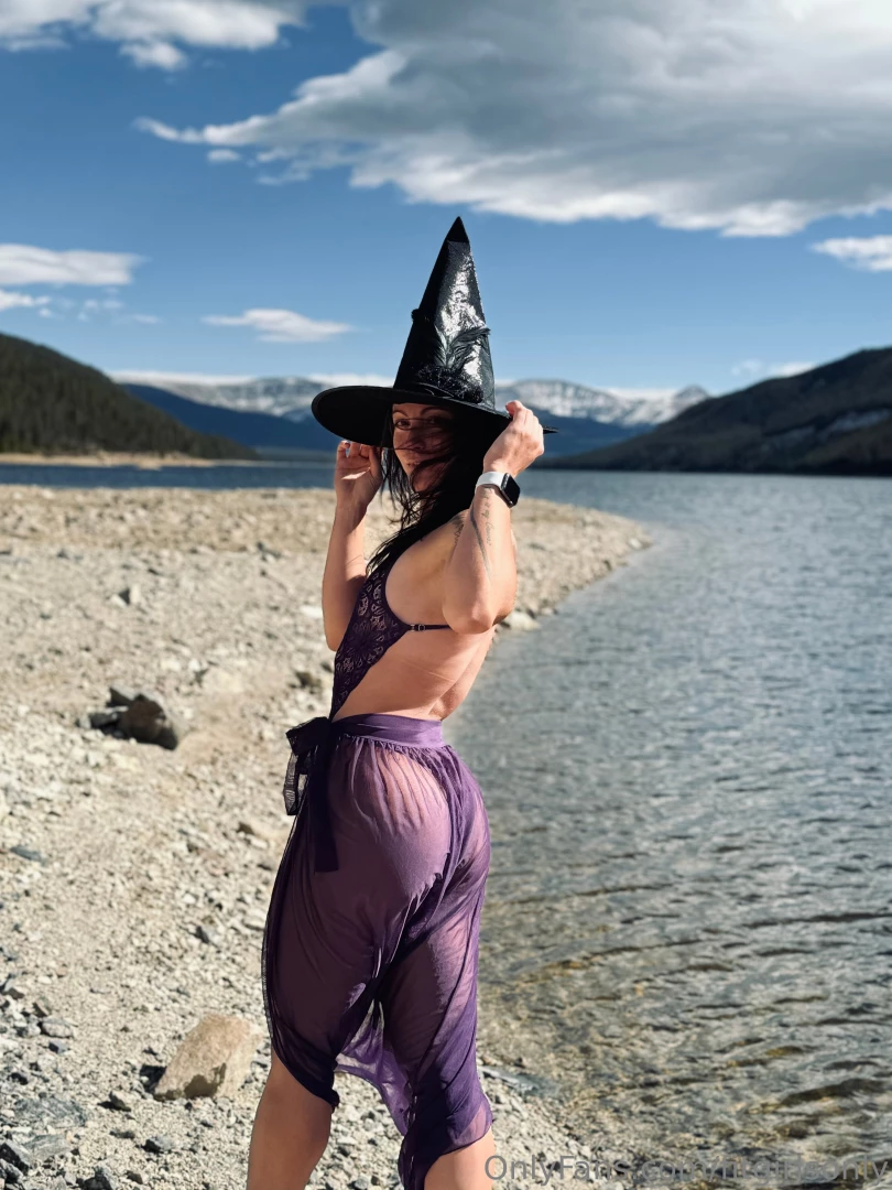 Happy halloween part 1311 