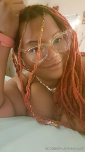 Roses are red my pussy is pink tip 10 now for 2 free saucy peaks