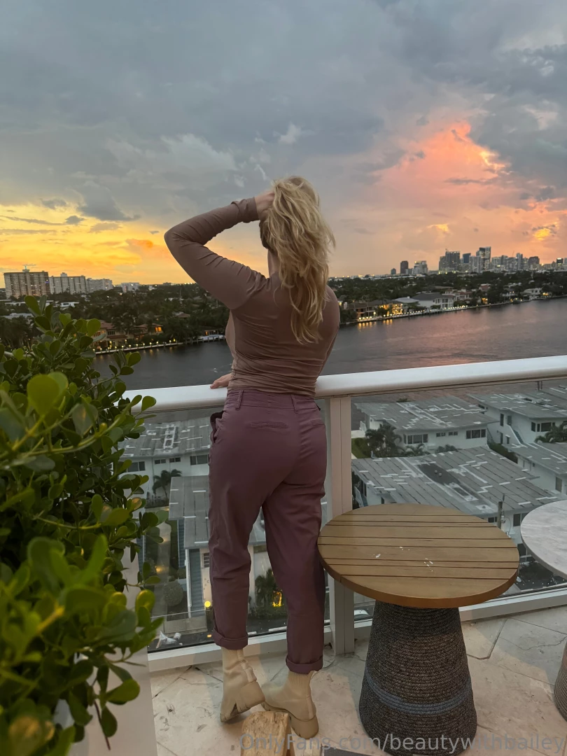 Sunset dinners are my favorite 