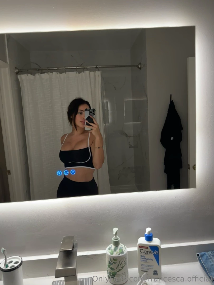 This lighting though 