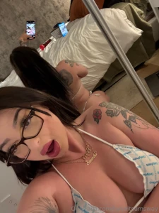 Feeling horny wanna snap send me a message part 1