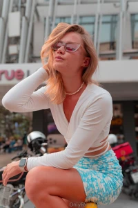 Before you know it you ll realize that this day is the best day ever part 1