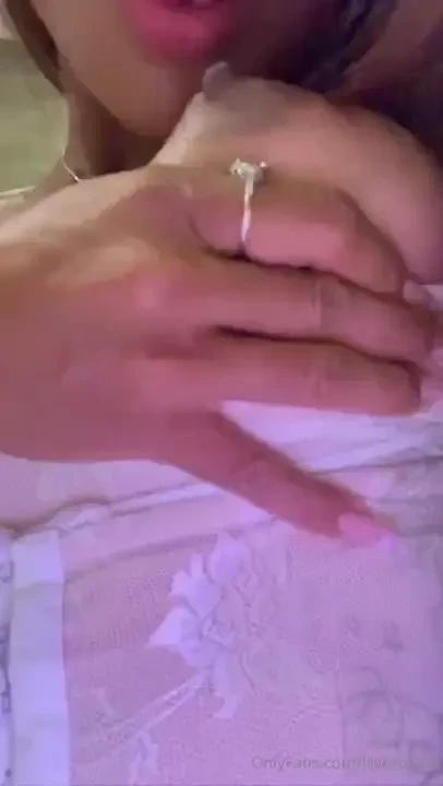 Showing off my newly bought white dre- oops i hope you don t mind my 