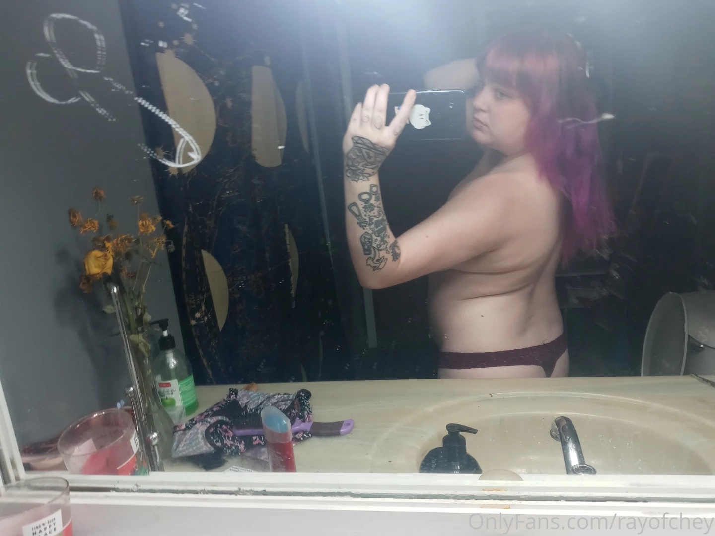 Hey babe tip this post 2 and you will receive a very exclusive video part 3 