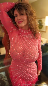 Who all is getting excited about nye this year i m looking for a fun