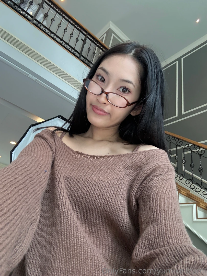 Do i look innocent or naughty today 