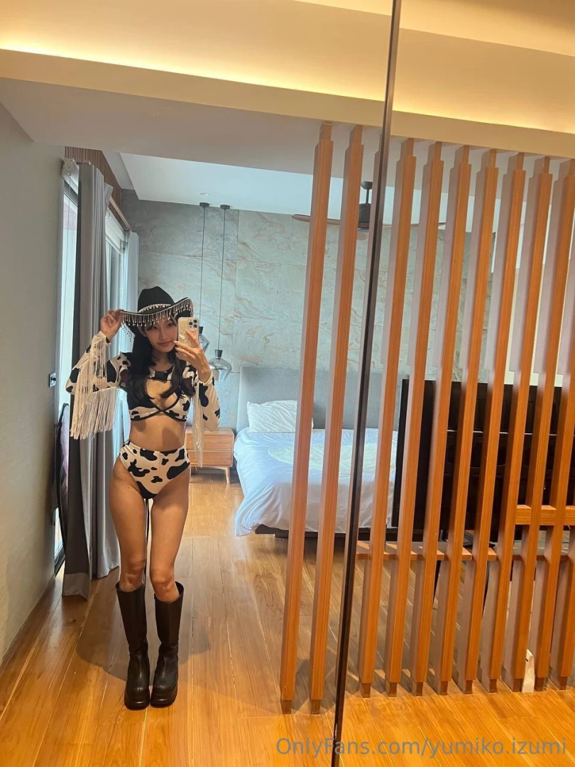 I ve got a few tricks up my sleeve care to see them 