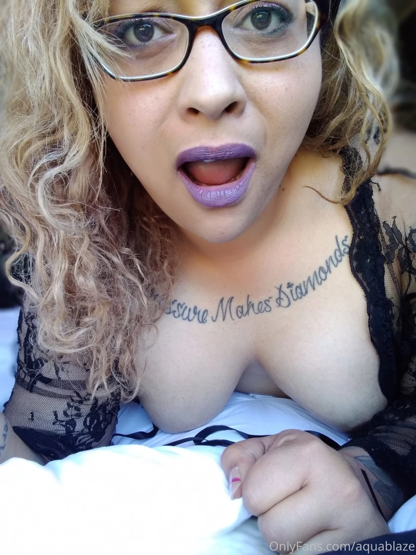 Whisper sweet baaaaabe you re soooooo tight s in my ear 