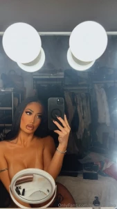 Baby what you doing tonight