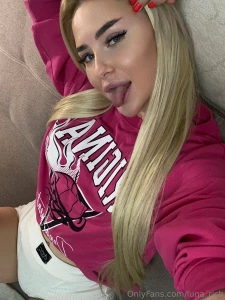 I m so lonely right now only you can fix it and i ll thank you for it