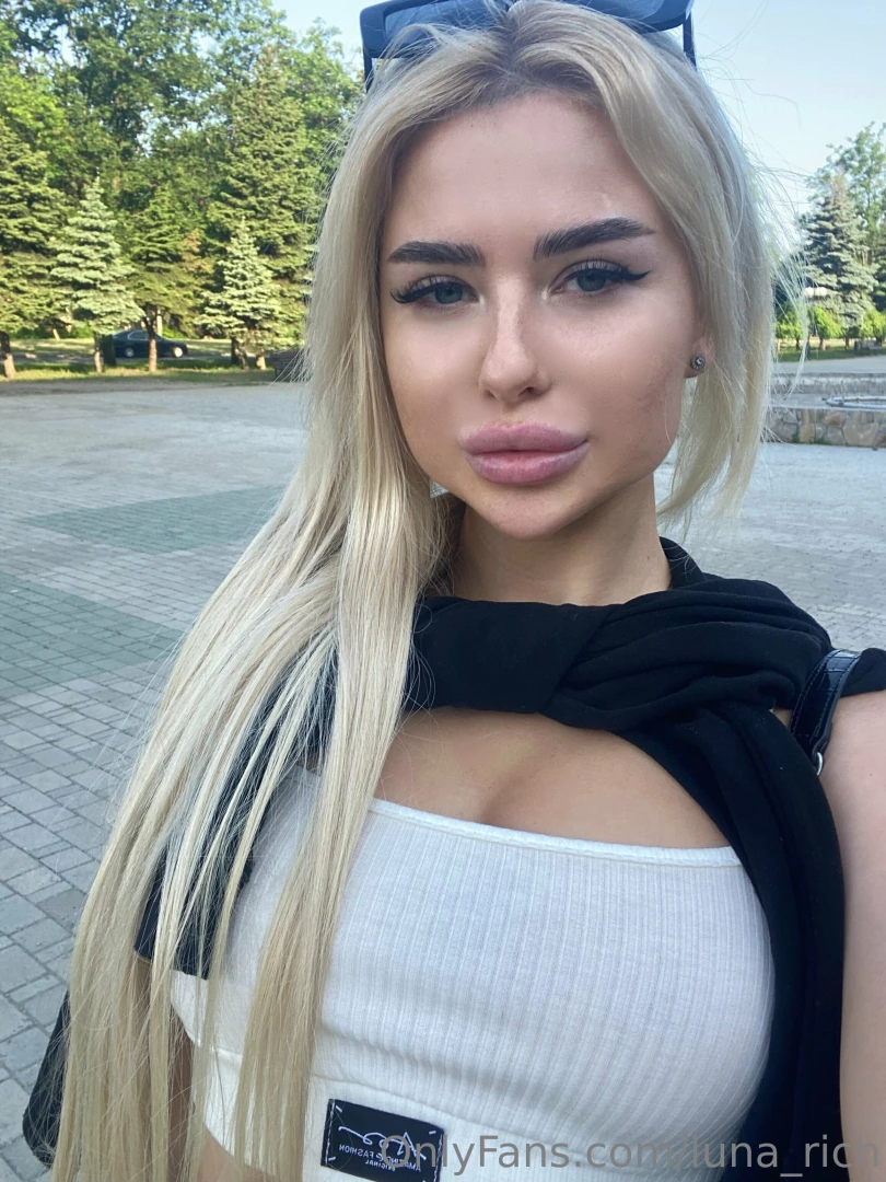 Hello friends our world always needs more goodness and light and each 