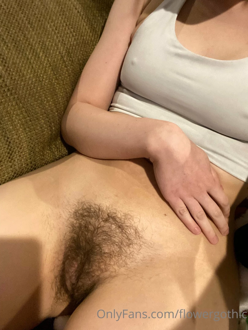 A bee died makes an opening see he s dead another dead one deady part 2 