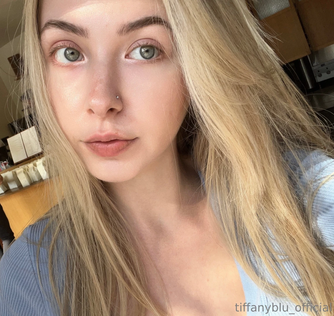 Leave me something nice in my dms 