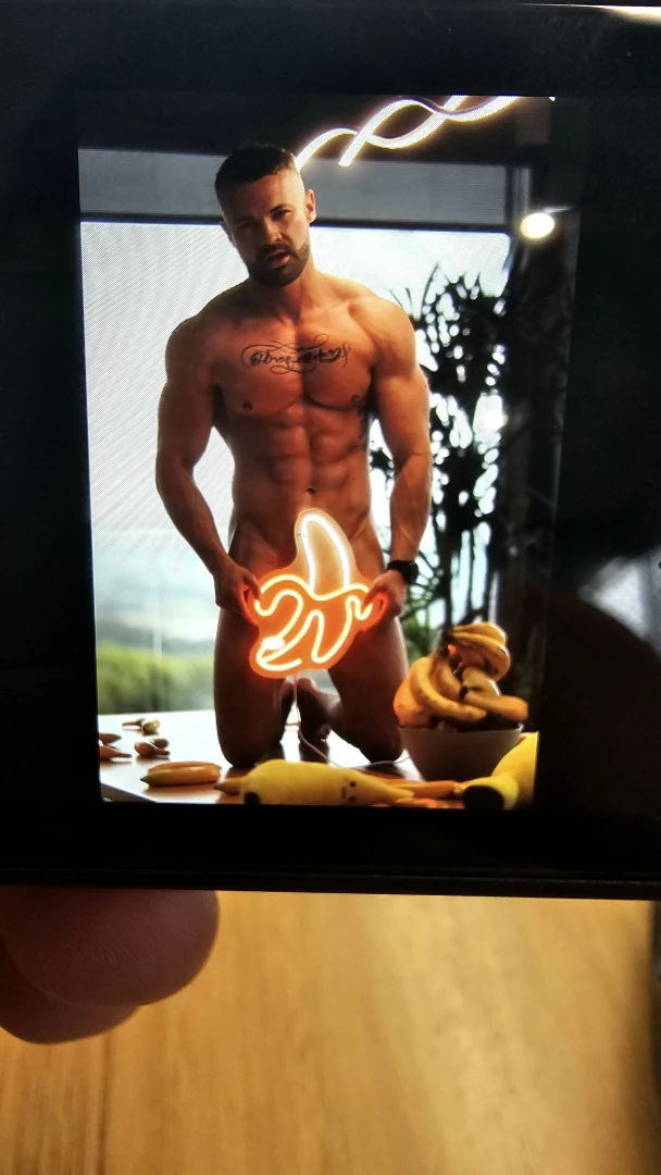 Behind the scenes shot from my shoot today 