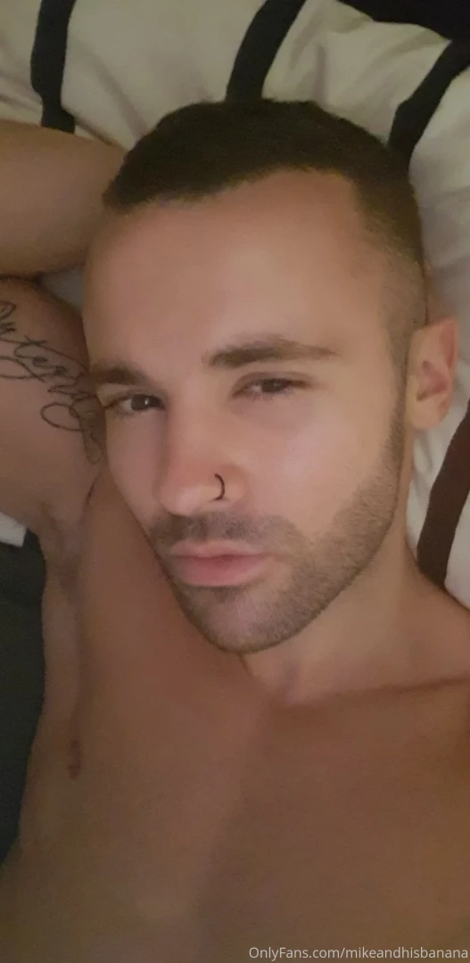 Fake nose ring but i think it suits me might get one for real 