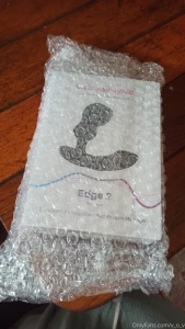 Accept gift from someone hope its suitable for me lol