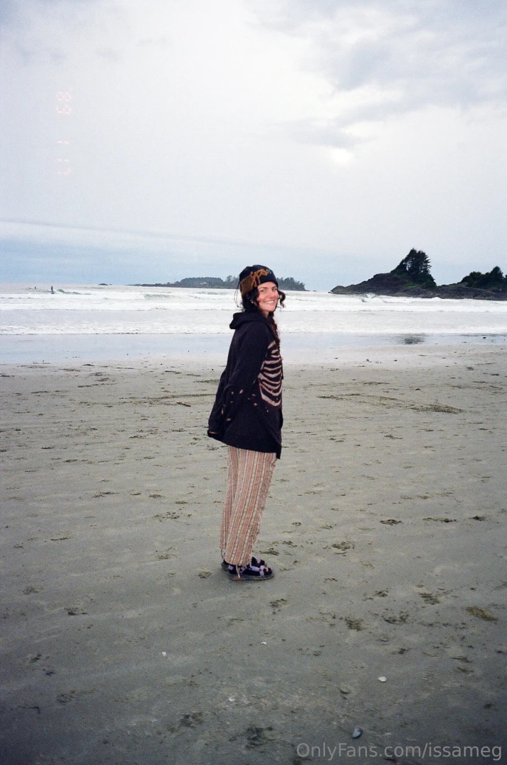 Bear with me i m cute and i know it 