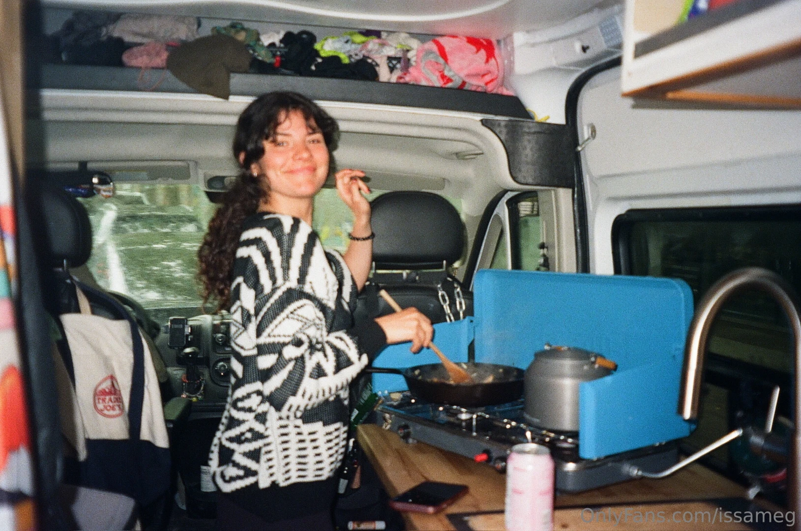 Van mornings amp someone cute to sip with manifesting that 