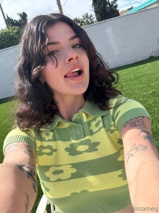 Feeling fresh and fabulous in my green escape