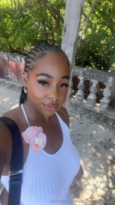 New hairstyle who dis