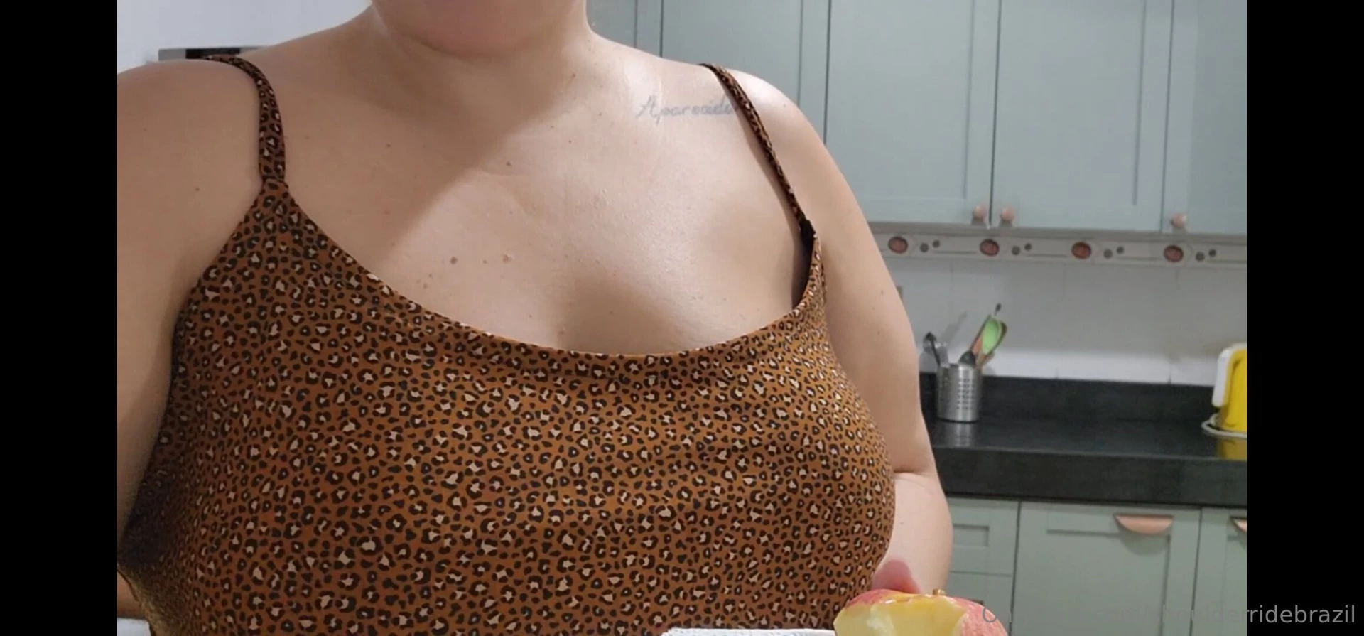 Girlfriend doing the dishes after our saturday yummy meal 
