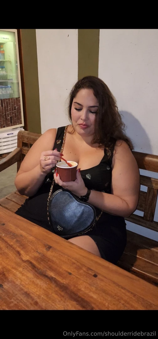 Girlfriend so hot ready to go out to have dinner she eating ice cream part 2 