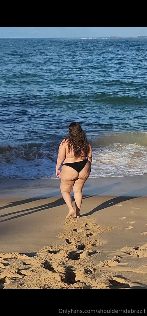 Girlfriend going to the water and then returning part 1 