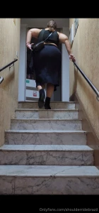 Great workout going up the stairs with my girlfriend in the lift and part 1