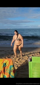 Girlfriend going to the water and then returning