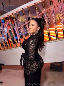 Confidence looks good on me part 12