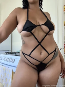 Ur fave bad girl part 1