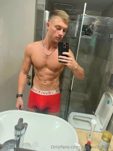 I want to give you a sexy show tonight even take off those red panties