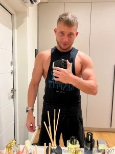 I did a little mess here will u help me