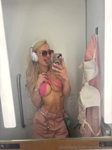 Getting naughty on this train ride to toronto message me to see some