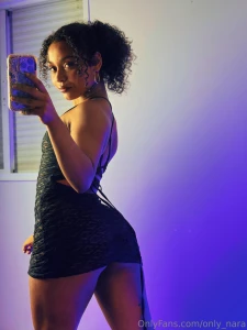 She don t chase she attracts