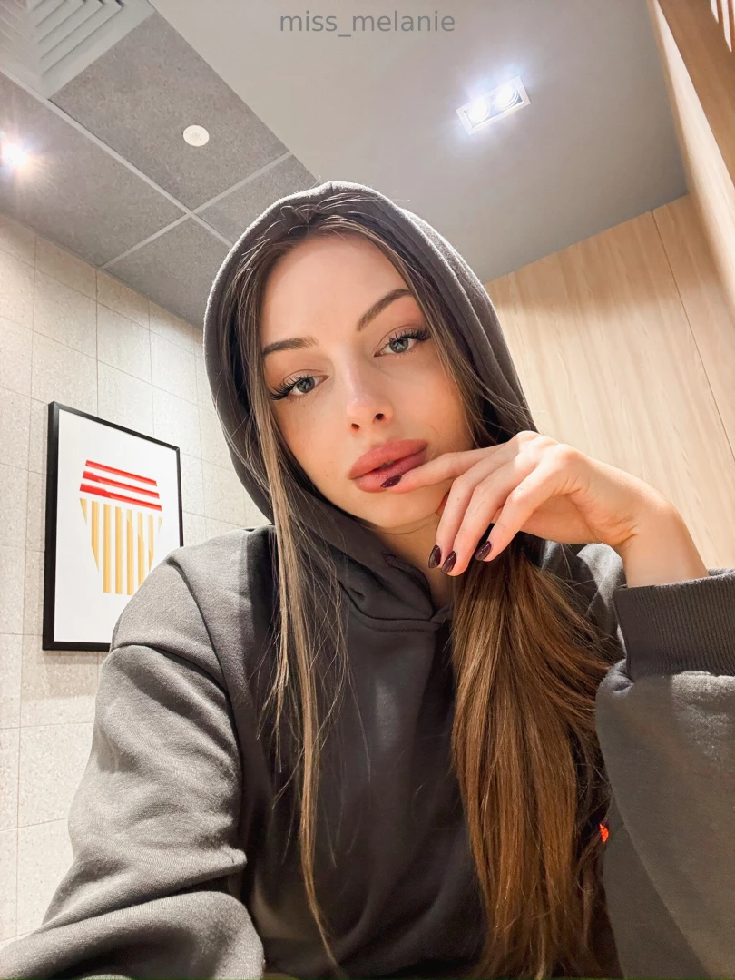 I ve been thinking what if i did a live stream just for us picture 