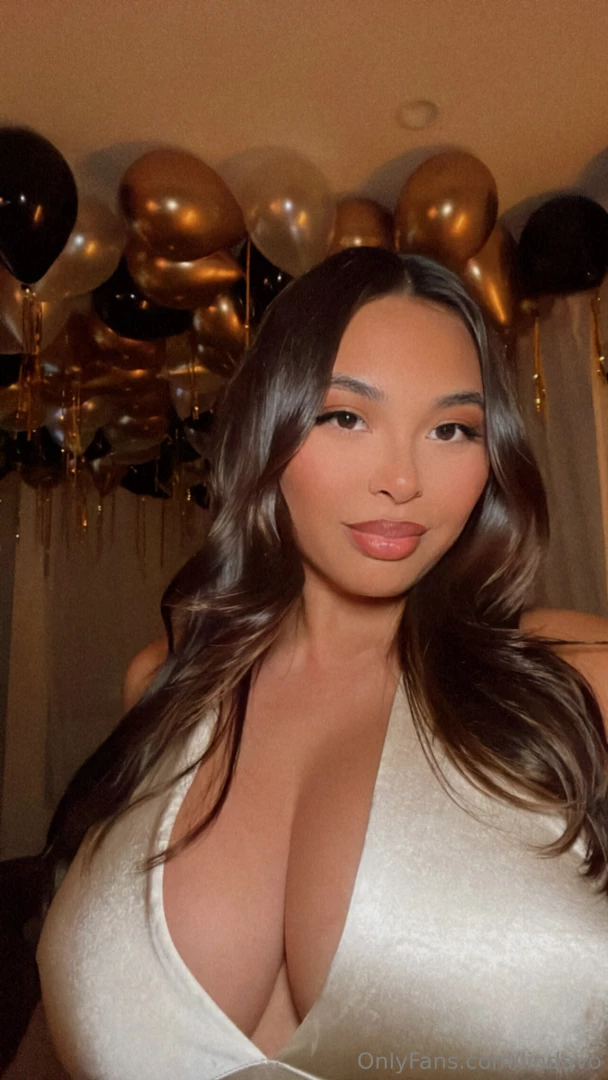 Happy amazing 2025 new year my linda loves 