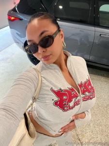 Happy superbowl sunday who do you want to win