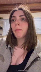 Se non alzi il volume non che godi solo a met non godi proprio