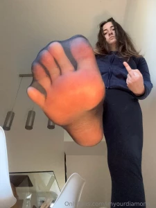 -20 subscription yourdiamondvip keep worshiping my feet otherwise they