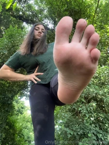 -20 subscription yourdiamondvip a giantess in a forest you can run