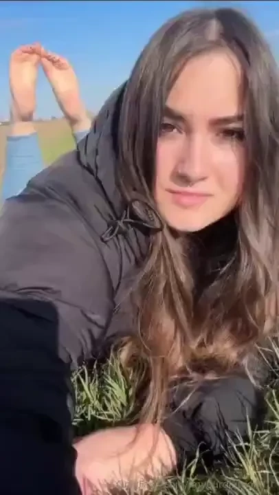 The pose full video photos here https onlyfans com yourdiamondvip 